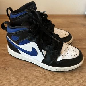 Jordan Mid 1 racer blue size 13C